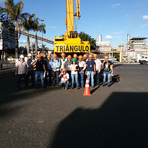 Curso de Içamento e Movimentação de Cargas